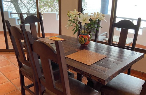 Lo de Marcos Villa | Casa Pelicanos: Oceanfront Home: Beach Vacation Paradise