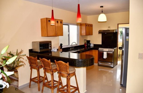 Villa Juarez Hotel | Casa Sol 4 Bedroom Villa with pool close to the beach