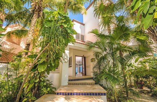 Akumal Villa | Casa Texoma: Private Waterfront Villa in Akumal