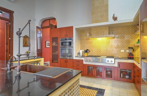 Centro House | Casa Tres Dragones, The Ultimate in Luxury