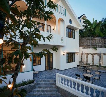 Da Lat Villa | Casa Villa - charming symphony in Dalat center