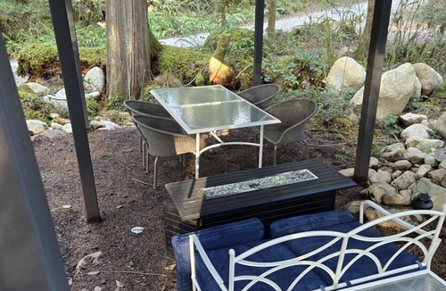 Marblemount RV Rental | Cascade Rustic Base Camp - large camping lot