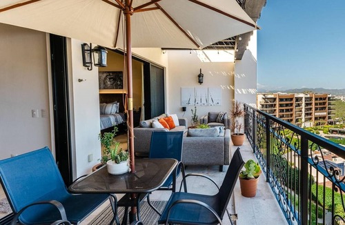 Cabo San Lucas Condo | CCV Quivira-2BRPenthouse w/Rooftop Patio, Ocean Views, Golf - FREE GOLF CART!