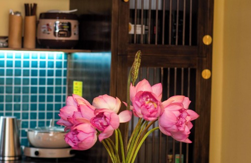 Hoan Kiem Apartment | Central Art Boutique Railside Respite 2bds Washer