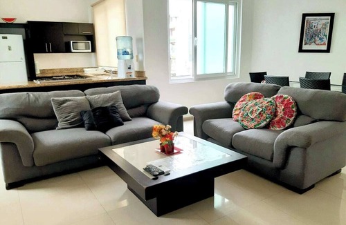 Centro Apartment | Central, Sleeps 6, Roof Pool, Garage, A306