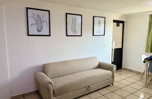 Morelia Apartment | Centrally located apartment on the banks of the river