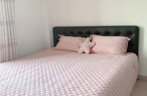 Van Giang Apartment | Chang Homestay Ecopark