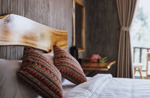 Suoi Nuoc Beach Resort | Charm Hon Rom Villas Resort