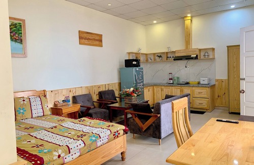 Phuong Hotel | Charming hotel suite D in wonderful Đà Lạt with WiFi