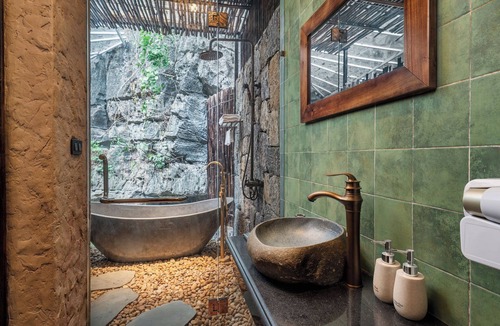 Hoa Lu Hotel | Chay Mountain Retreat Ninh Binh
