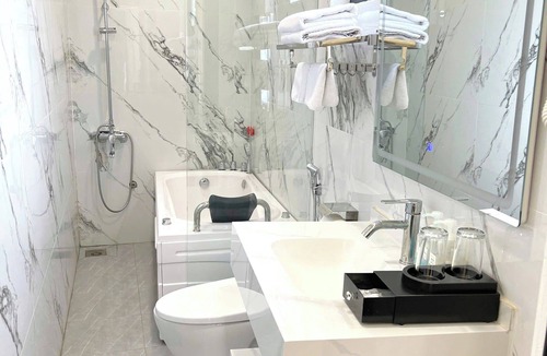 Soc Son Hotel | Chemi Noi Bai Airport Hotel