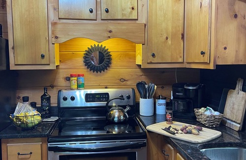 Hidden Lake Cabin | Cherry Log Chic - Perfectly Positioned Between Blue Ridge & Ellijay