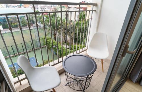Hai Ba Trung Apartment | Chi's housse - Vinhomes Time city - 3BR