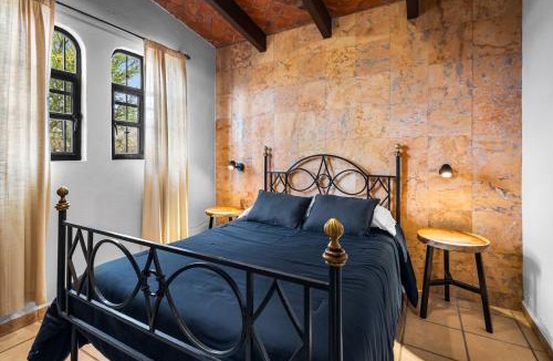 San Miguel de Allende Villa | Chic little house in San Miguel Close to everything