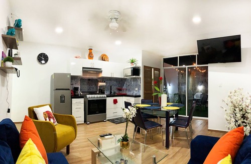 Merida House | Chic Modern Retreat: 3 Blocks to the Beach, Near Premier Kitesurfing Schools