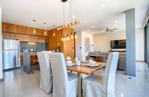 Emiliano Zapata Condo | Chic, Spacious Condo | Great Walkability, Pool, Gym, Rooftop Views