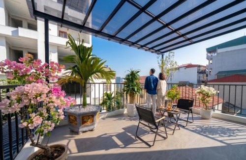 Nhat Tan Apartment | Chin Signature Villa Suite
