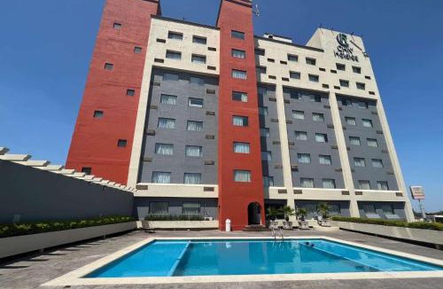 Monterrey Hotel | CHN Hotel Monterrey Norte, Trademark Collection by Wyndham