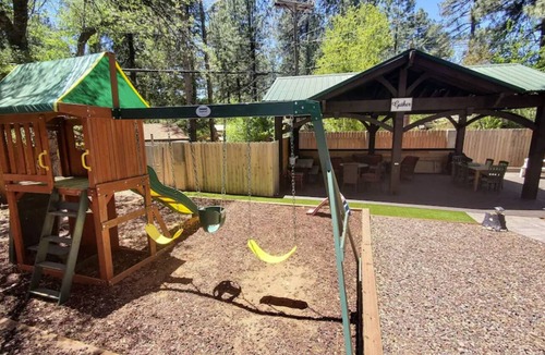 Christopher Creek Cabin | Christopher Creek Cabins - Cabin 1