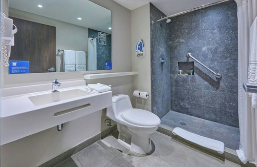 Lagos de Moreno Hotel | City Express by Marriott Lagos De Moreno