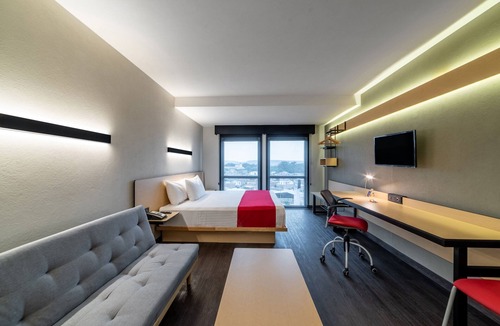 Lagos de Moreno Hotel | City Express by Marriott Lagos De Moreno