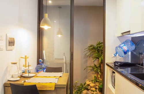 Quang An Apartment | City view from apartment- 5 min walk to Westlake