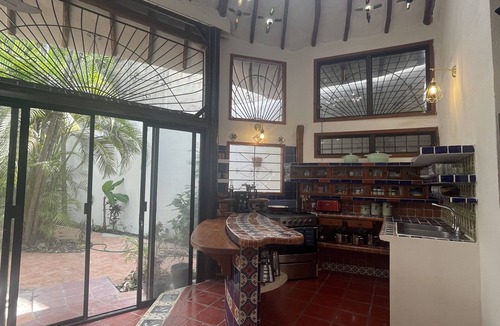 Centro Villa | Classy Caribbean Villa sleeps 10, 4 blocks to main beach, 5th Ave, ADO, ferry…