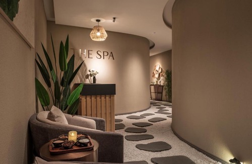 Hang Bac Hotel | Classyc Hotel Hang Thung