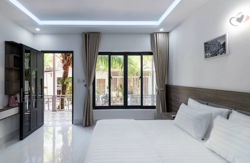 Cua Lap House | Coastal Village PQ