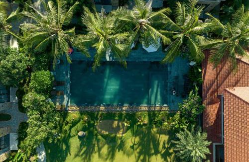 Hoa Lu Hotel | Coco Island Resort Ninh Binh