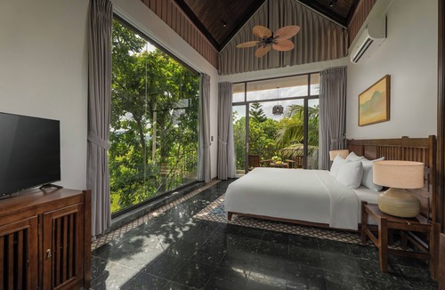 Hoa Lu Hotel | Coco Island Resort Ninh Binh
