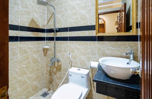 District 6 Hotel | Collection O Long Phung Hotel