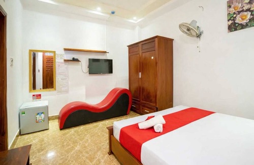 District 6 Hotel | Collection O Long Phung Hotel