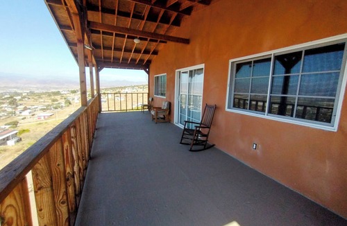 Ensenada House | Come to Paradisen5-bedroom house in marvelous Rodolfo Sánchez Taboada with WiFi