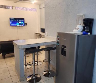 Almacen Apartment | Comfy 2Bedroom minutes from downtown & fast wi-fi