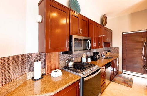 Centro Condo | Condo Sits Over the Beach! Stunning Ocean Views | Beach Service | Steps to 5th Ave | Maid!