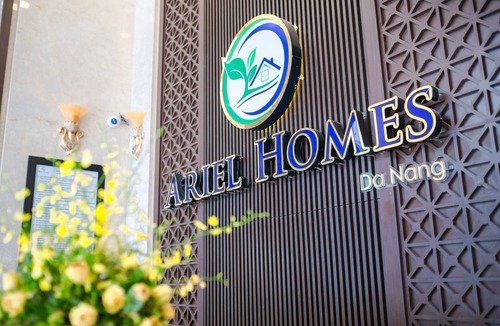 Son Tra Hotel | COOL PENTHOUSE AT ARIEL, NICE GARDEN, BEACH AREA, with BREAKFAST