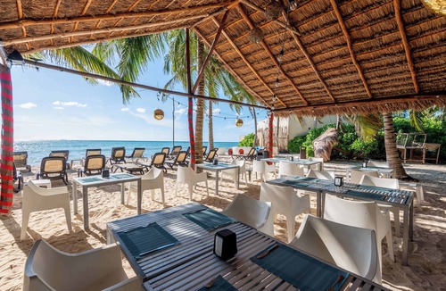 Villa Juarez Apartment | Corasol: Luxury Escape Pools, Nature & Golf