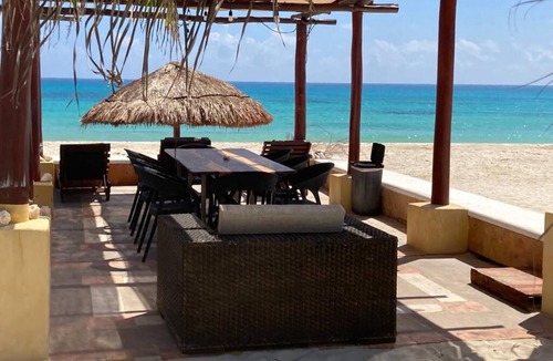 Playa del Secreto Cottage | Cottage sleeps 2-3 WiFi, Pool, Kayaks Chef, staff on site