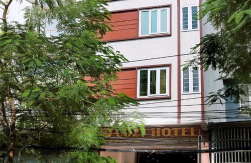 Ngo Quyen Hotel | Cozi Hotel