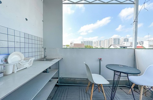 Phu My Hung Apartment | Cozy balcony studio in D7
