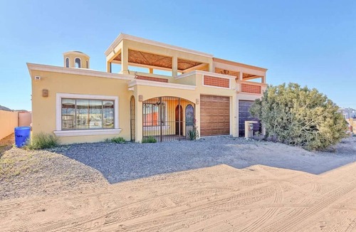 Cholla Bay House | Cozy, Quiet & Beautiful Home Borracho Flat