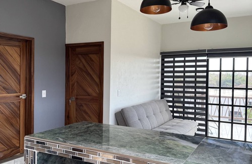 Saladita House | Cozy Second-Level Getaway with WiFi & AC in La Saladita