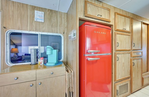 Yuma Cottage | Cozy Yuma Vacation Rental w/Resort Amenities!