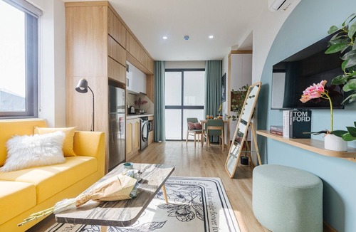 Nhat Tan Apartment | Crescendo Urban Stay