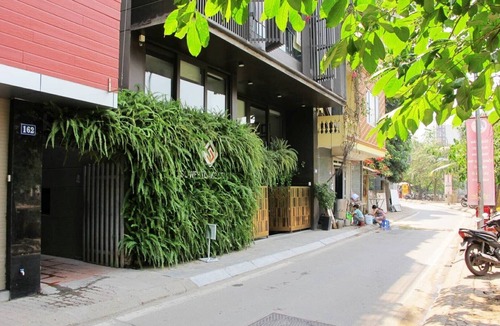 Yen Phu Apartment | Cucku Yen Hoa - Apple room