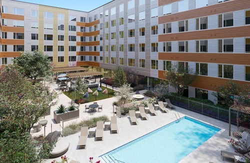 Everett Apartment | Curated Designer Retreat Pool Gym Dining