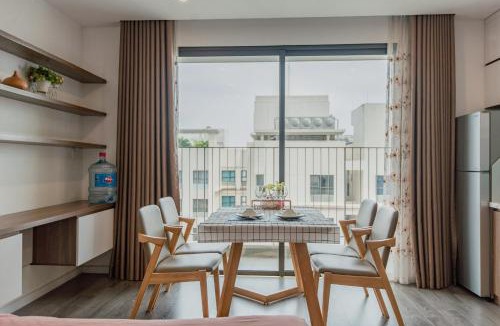 Trung Hoa Nhan Chinh Apartment | D'Capitale Luxury Apartments by The Zenith