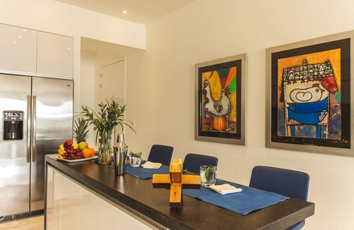Amapas Condo | D'Terrace Luxury Residences, 3 BR Penthouse Suite, Infinity Pool, Panoramic View