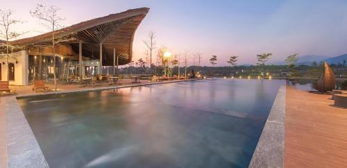Ngoc Thanh Villa | Daisy Villa - Lake View Flamingo Dai Lai